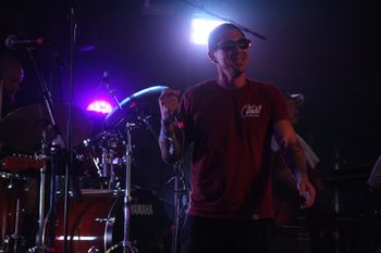 Dub Catalyst's Dave mesmerising the crowd at Beautiful days Festival 26 | The Source Studio
