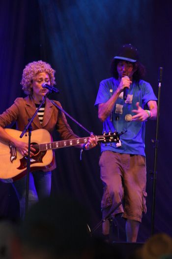 Mashing up Samantics and Sound of the Sirens mesmerising the crowd at Beautiful days Festival 26 | The Source Studio Exeter

