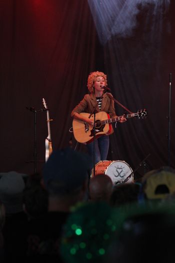 Abbe Wood as Art Garfunkel Sound of the Sirens mesmerising the crowd at Beautiful days Festival 26 | The Source Studio
