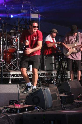 Dub Catalyst bringing the reggae vibes at Beautiful days Festival 26 | The Source Studio
