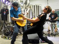 Dave Iglar Band @ Helicon Brewery