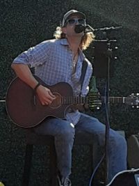 Jimmy Anderson Live