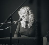 All-Ages Show w Kelly McMichael Band & East Coast Groove 