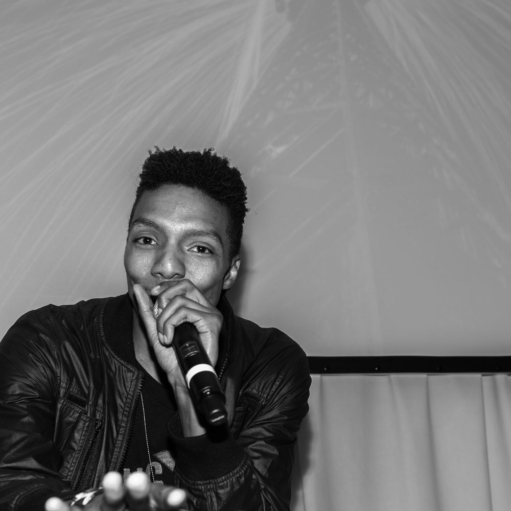 Emcee Monte performing at Renaissance Hotel North Shore
