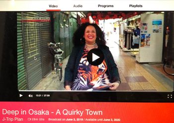 Davina Robinson reporting and conducting interviews for NHK World in Japan — NHK Worldの番組で現地リポーター／インタビュアーとして出演するダヴィーナ・ロビンソン

