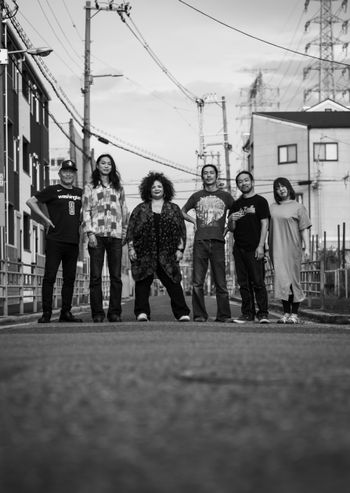 Davina Robinson and the band Bluesaholic — blues and soul from Japan。ダヴィーナ・ロビンソンとバンド「Bluesaholic」

