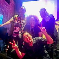 DAVINA & FRIENDS