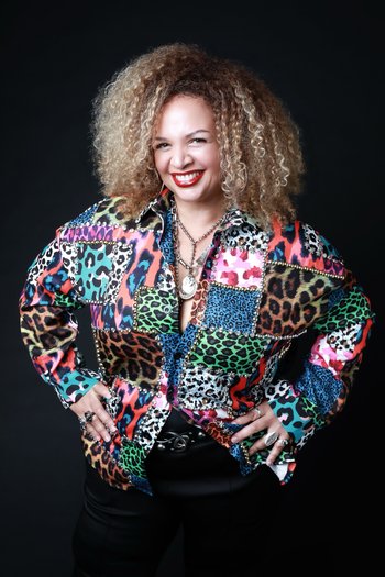 Davina Robinson – Authentic American Blues-Rock Singer in Japan promotional photo ダヴィーナ・ロビンソンのプロモーション写真
