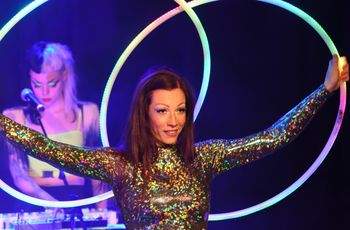 Kiki La Hula (c) Tim Squire
