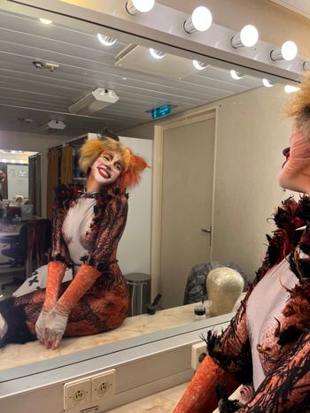 Grace as Bombalurina, understudy debut!
