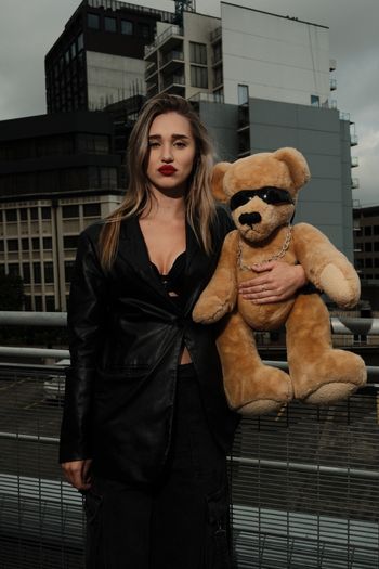 Sammie Day - I Can't Get Enough - Teddy Bear
