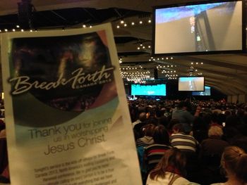 Opening night worship!!
