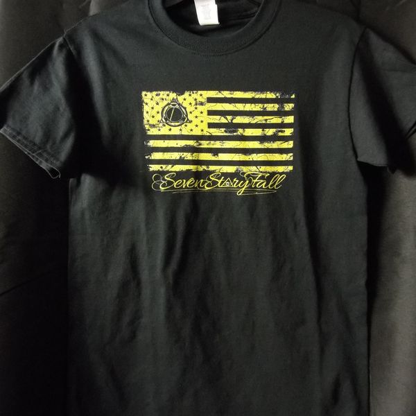 Black & Gold "Resistance Flag" t-shirt (unisex)