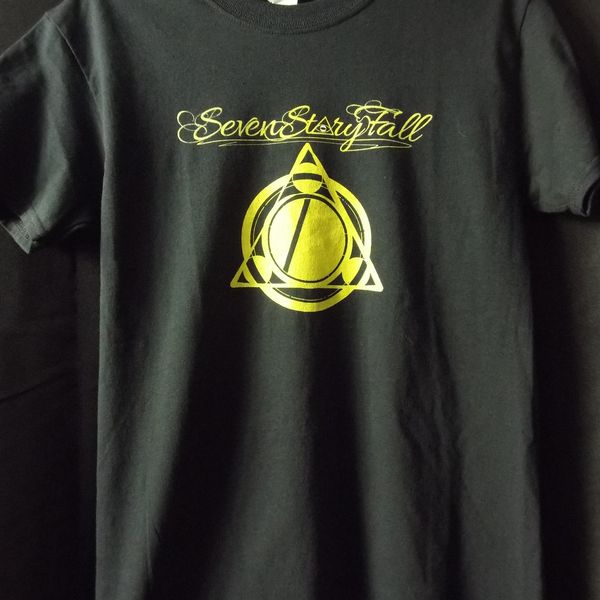 Black & Gold Large 7SF Logo t-shirt (unisex)