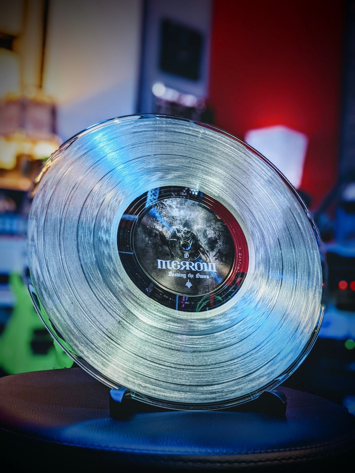 MERROW- READING THE BONES AUTOGRAPHED VINYL RECORD, FIRST PRESSING. LIMITED EDITION.  