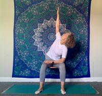 Alyth's Chair Yoga - Yoga for EveryBody