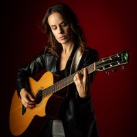 Leah Simmons at Dangerous Minds