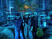 Rachel Fields w Swamp Donkey