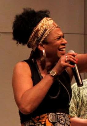 TROI BECHET
