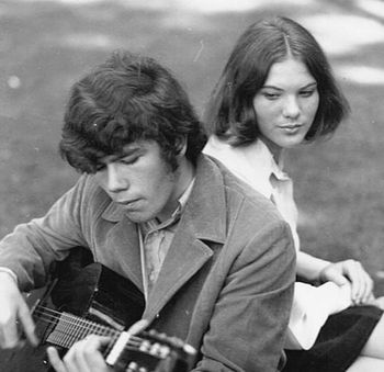 The sensitive folk singer
