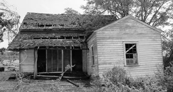 The Neverbe's ancestral home. Built in 1922, now gone to seed.
