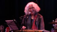 Matt Hartle and Patti Maxine at Discretion Brewing free show