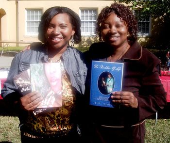 Authors @ Painefest 2010 ( Ella Young & Takisha Perry )

