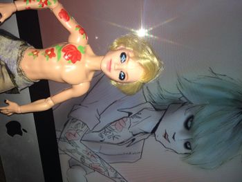 Ever After High's Alistair doll was used to create Mexy.
