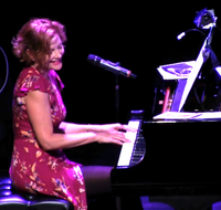 Kiki Ebsen, a night of original songs 