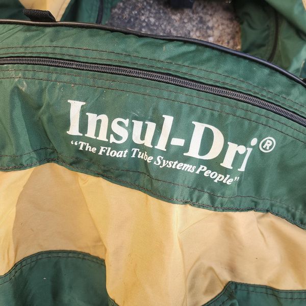 Insul-dri fishing float