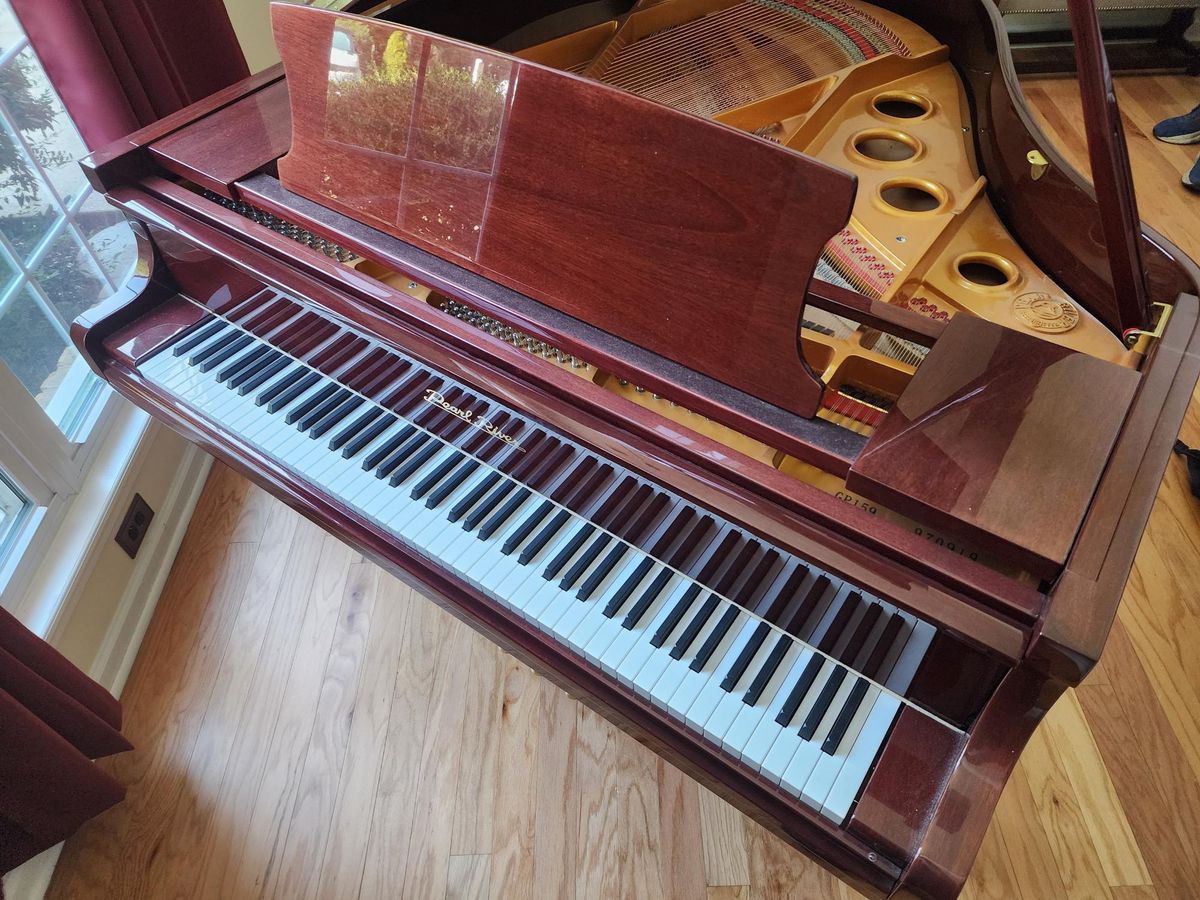 2018 Pearl River 5.3 foot Baby grand.