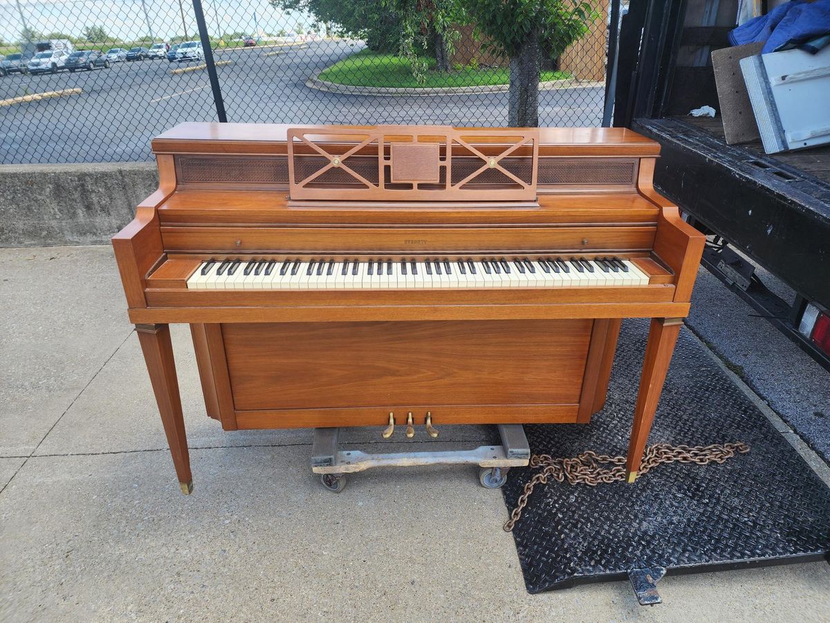 1967 Everette Spinet with Bench