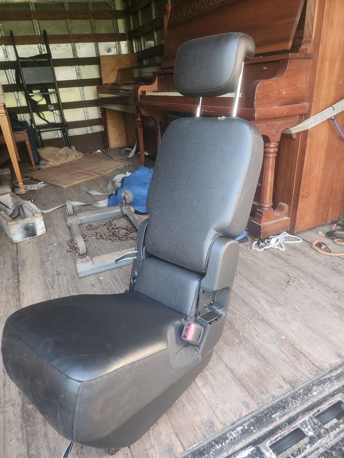 Hyundai or Kia SUV removable center seat.