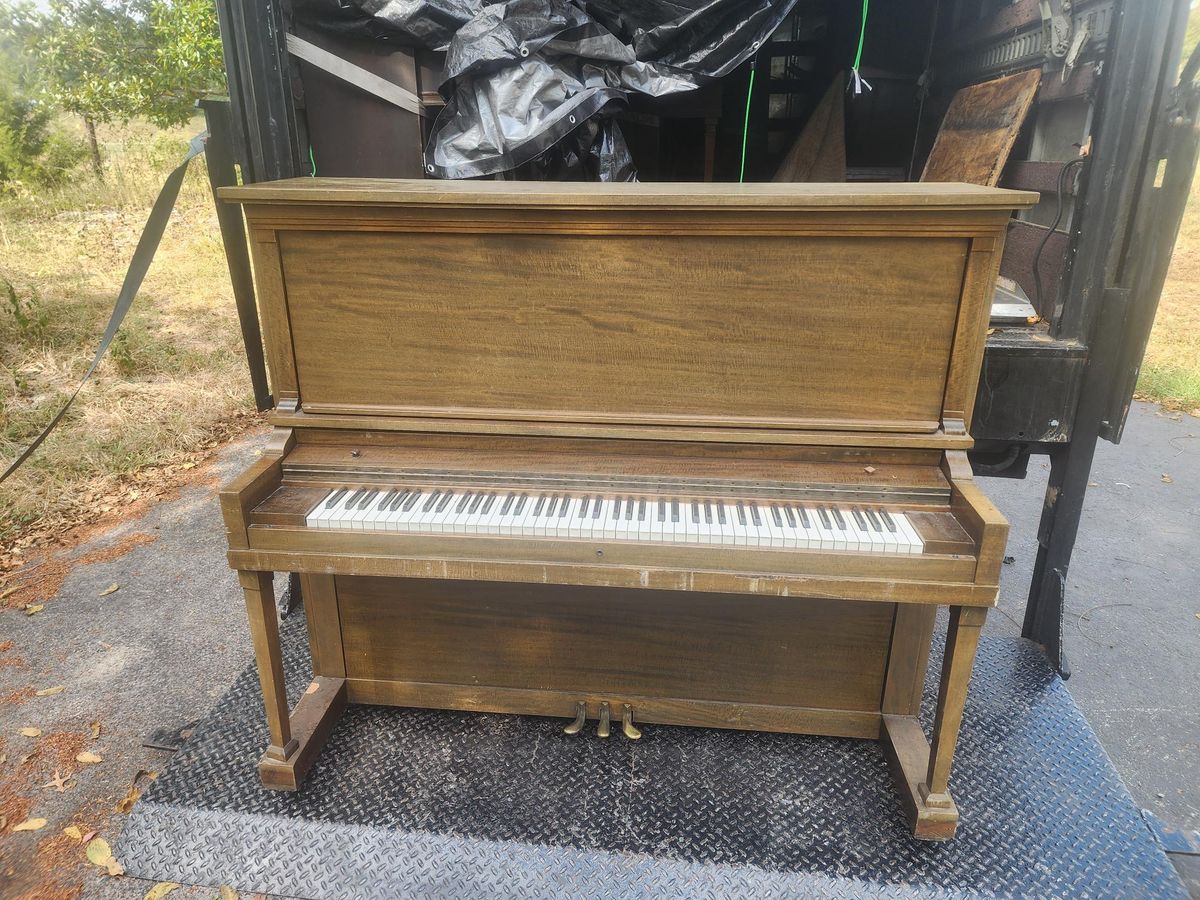 1921 Emerson Full upright.