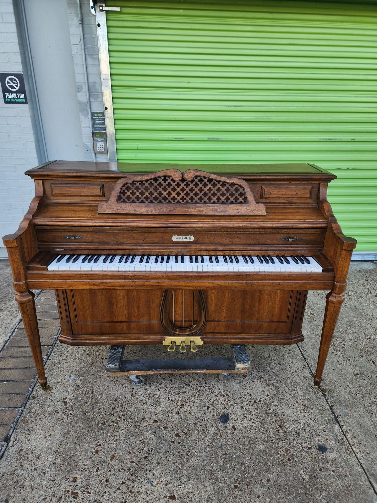1985 Kimball Console with matching bench