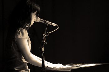 Sullivan Hall NYC (5/09)Photo by Edmond H Lee 
