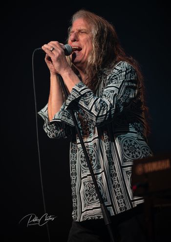 Nick Sinopoli back up vocalist for Burton Cummings
