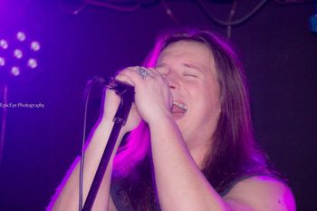 And croons~
