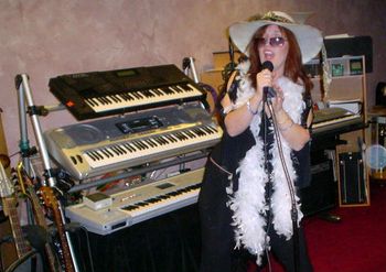 Sue-Z Belting Out Janis Joplin, Check her out singin' Janis Joplin's Move Over and also Me and Bobby McGee (home session) Just Go To --->>Listen to demo page. Janis Joplin has inspired so many vocalists young and old.. With her raspy voice and dynamic stage presence she could raise the hair on the back of your neck with her first note! That's how good Janis was. She could mesmerize an audience like that with her first note! Janis sang from the heart, and no one could take that from her. Janis once said "Never compromise your music"

