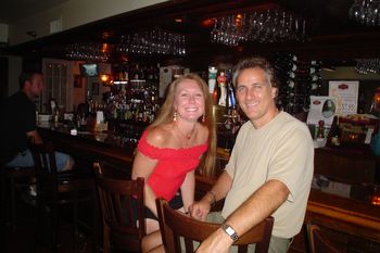 Julie & Steve, some more of our loyal fans! They are die hard fans that stay until closing!!! That's loyal fans for ya! (tee-hee) Thanks you guys you're terrific.
