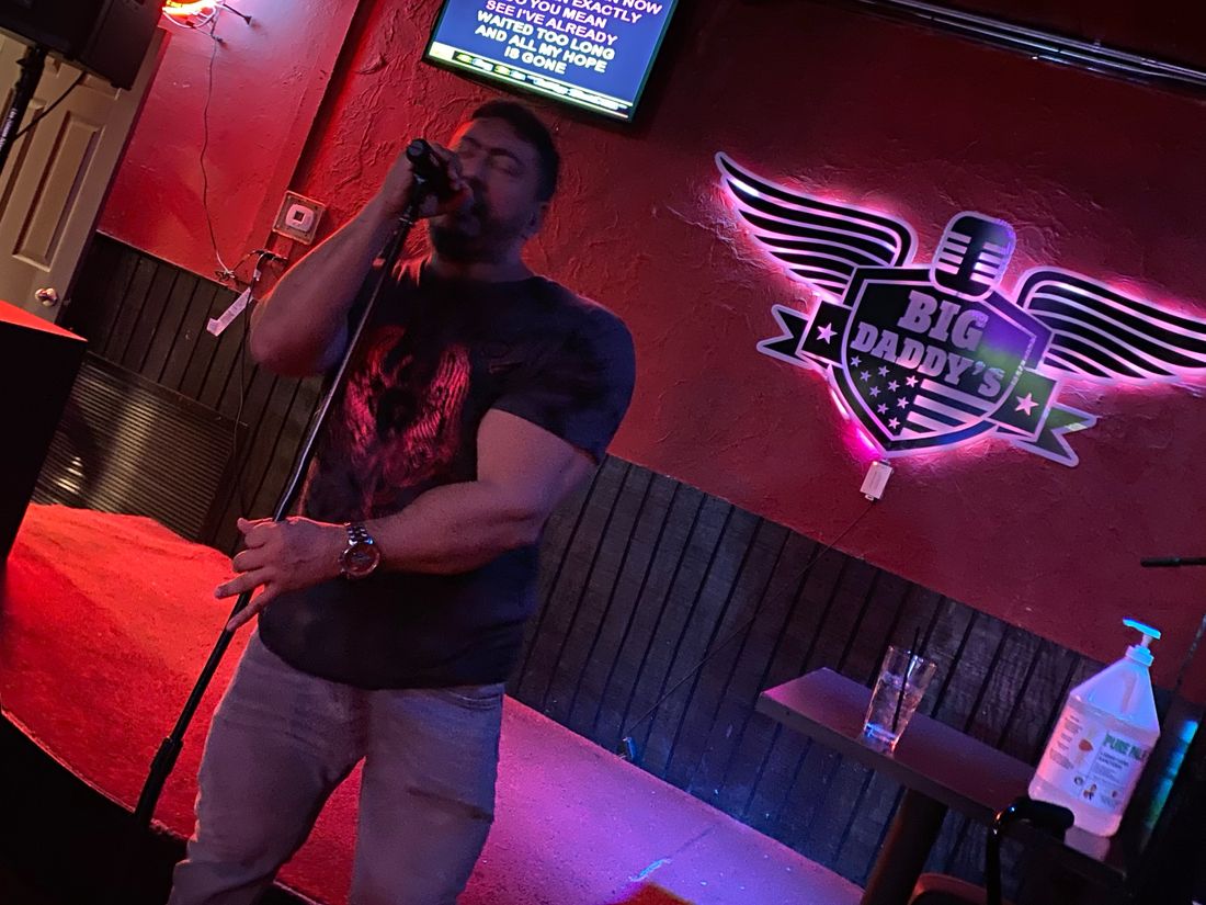 Patric live at local hang out
