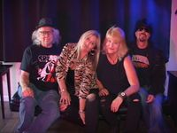 RIFF TIDE {ft. Debi Red} ROCKS HARRY'S IN PISMO BEACH!