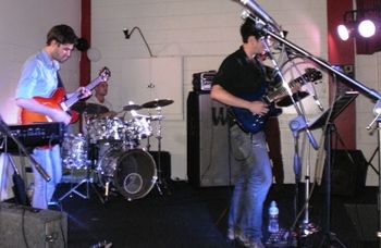 Stark Naked & the Free runnerz..

