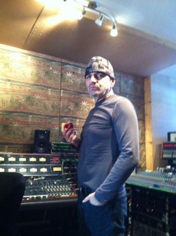 Crunch and munch to go, go go! Marc the energizer bunny.
