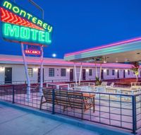 Billy Daely @ The MOMO Lounge