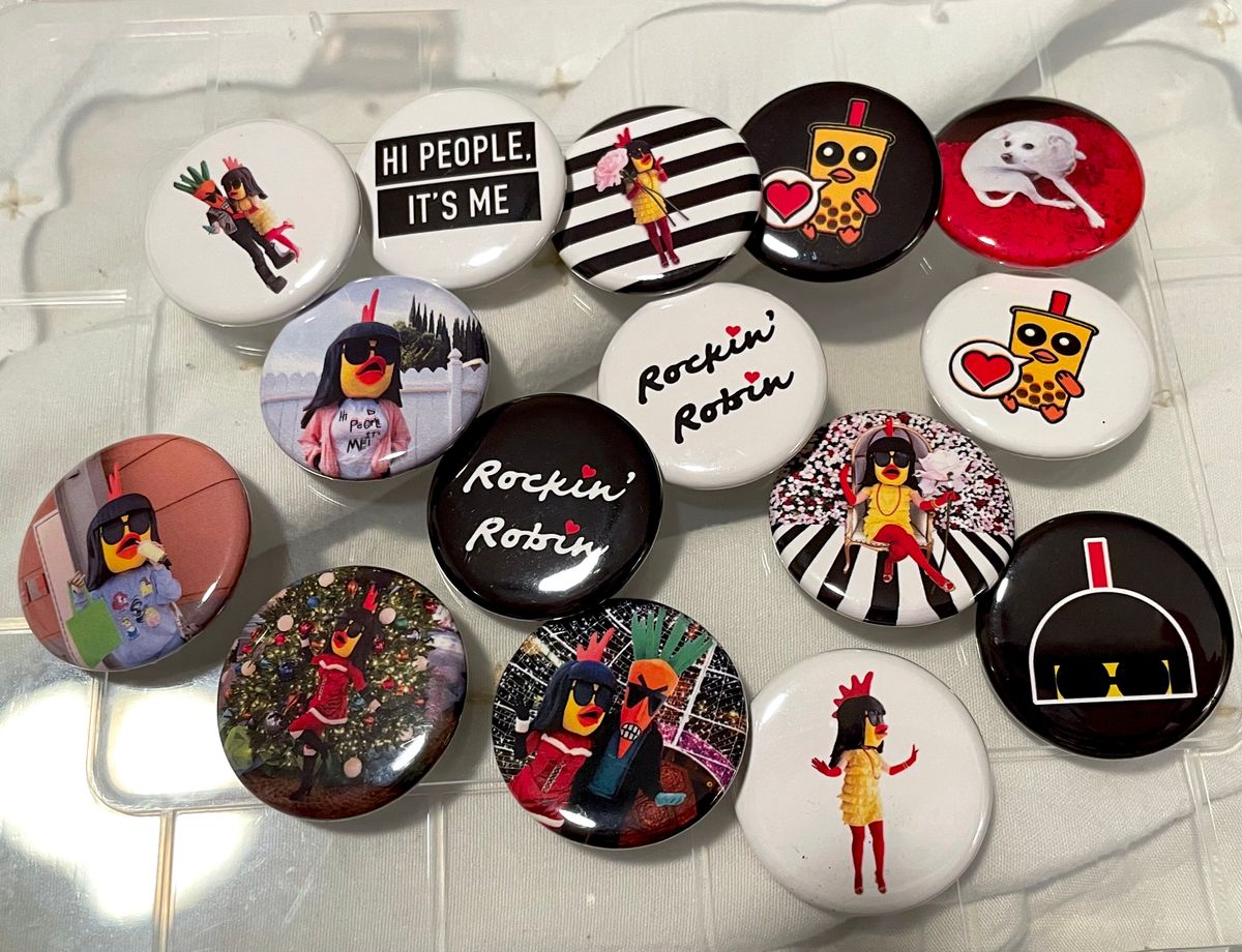 Rockin' Robin Buttons 1.25"
