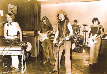 Rubi Lazer at the Brunswick : L to R - Dave Booth, Greg Slater,Reg Kielty, Fong, Norman Wade
