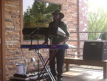 jammin at the Sante Fe in Hammond, LA... Best ribs u ever tasted...
