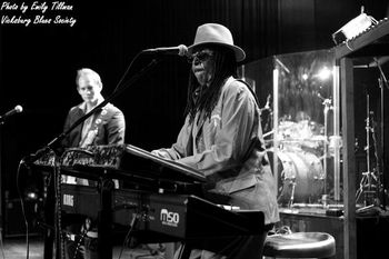 Sam Joyner w Brent Johnson...
