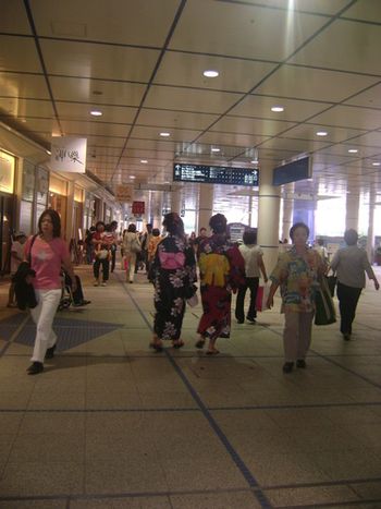 Nagoya Japan... Everyone looking so colorful..
